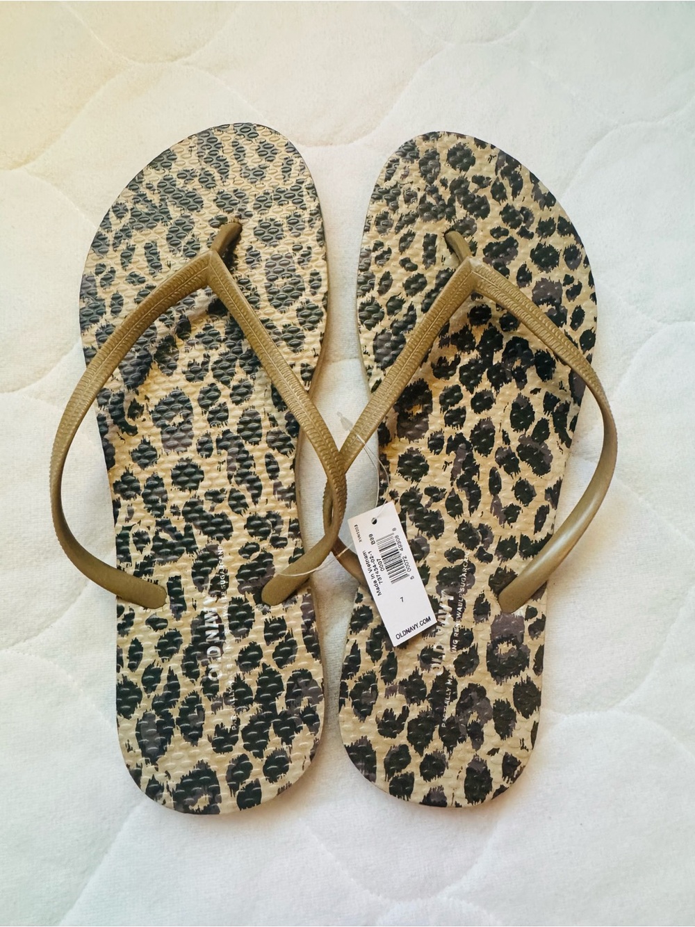 Old Navy Leopard Print Flip Flop Sandals in Tan and Black